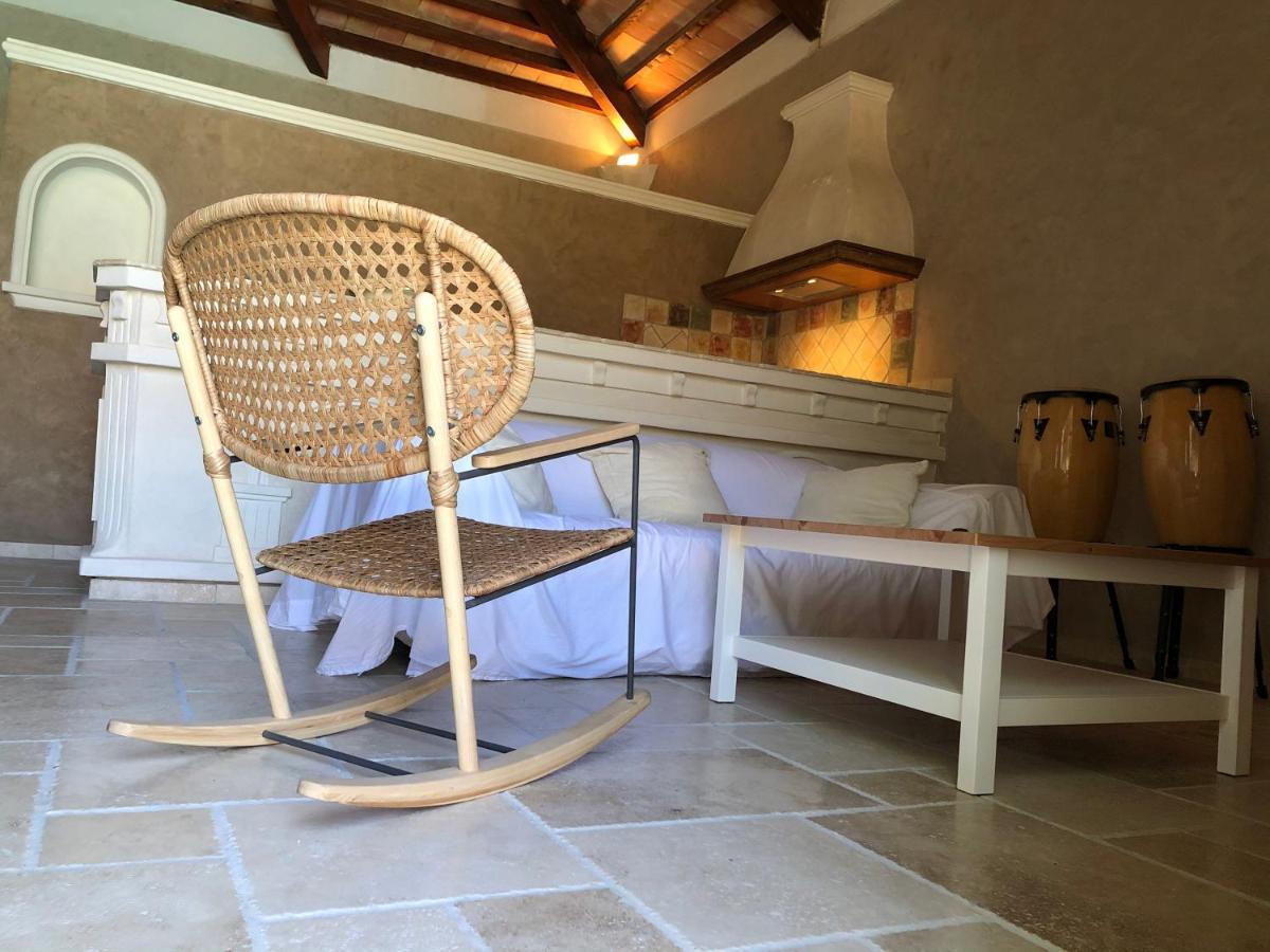 Le Pool House - Private Jacuzzi - Mas Des Sous Bois Hotel Ventabren Luaran gambar