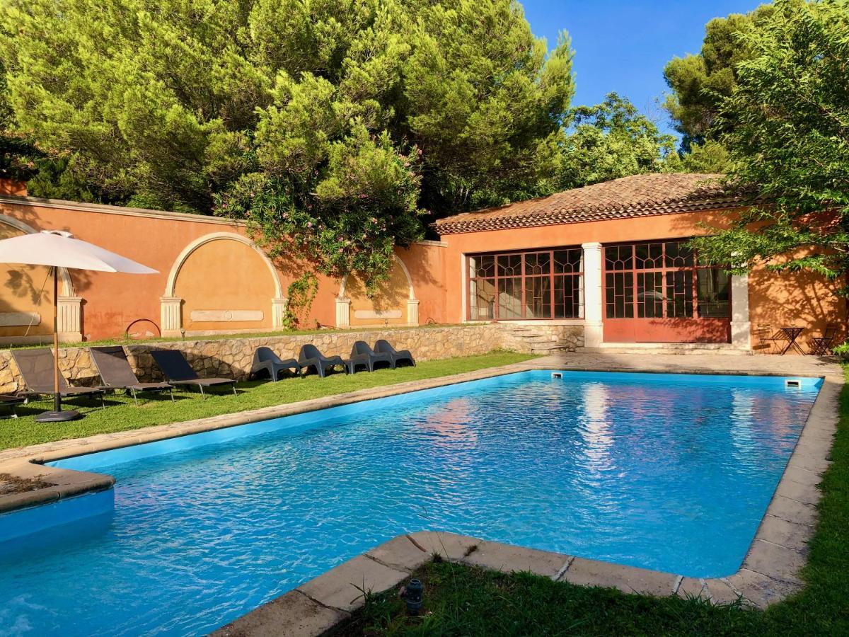 Le Pool House - Private Jacuzzi - Mas Des Sous Bois Hotel Ventabren Luaran gambar